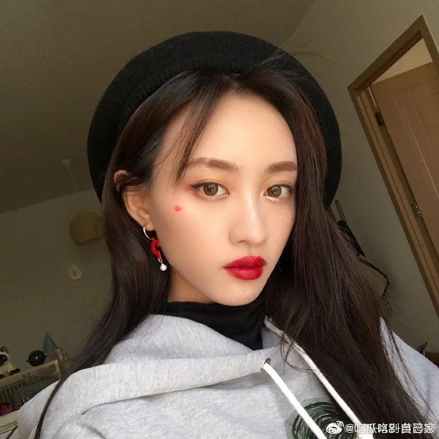 黄婷婷单方面解约:如何看待黄婷婷宣布和丝芭解约