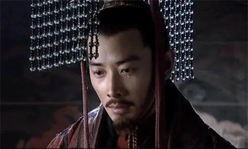 汉文帝也是被大臣拥立当上的皇帝，为何不像汉献帝一样变成傀儡？插图65