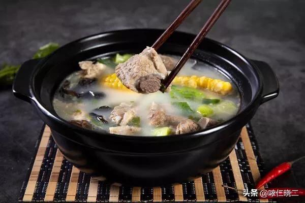 鸭肉汤,秋天气燥，鸭子煲什么汤最好？