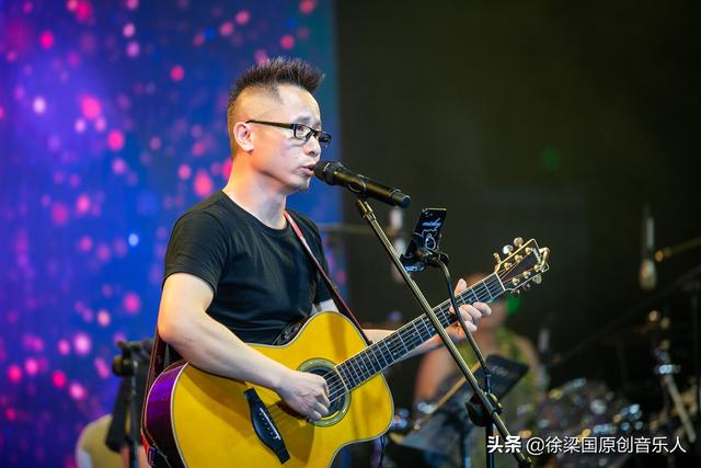 国产吉他什么牌子好一些,什么牌子性价比高一些？
