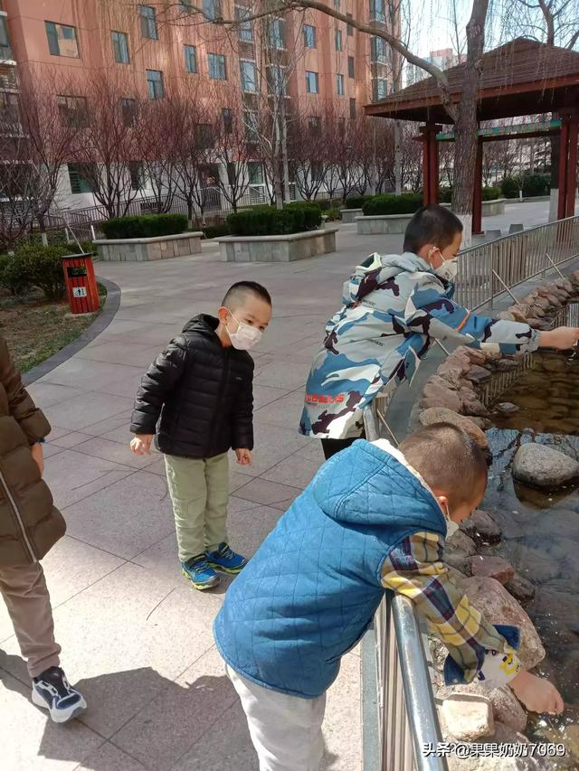 可爱婴儿萌图片大全:婴幼儿图片超萌超可爱 用你的手机拍过哪些你认为宝宝最可爱的表情的相片呢？