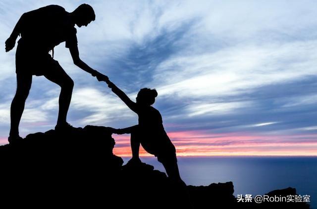 遇到熟人在<a href=https://maguai.com/list/256-0-0.html target=_blank class=infotextkey><a href=https://maguai.com/list/256-0-0.html target=_blank class=infotextkey>朋友圈</a></a>里转发募捐，这种情况下你会帮忙吗