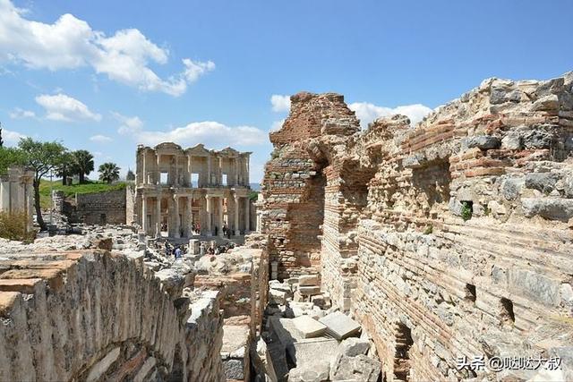 世界未解之谜1，世界3大未解之谜：生命起源、地球内核、宇宙之谜，该如何解释