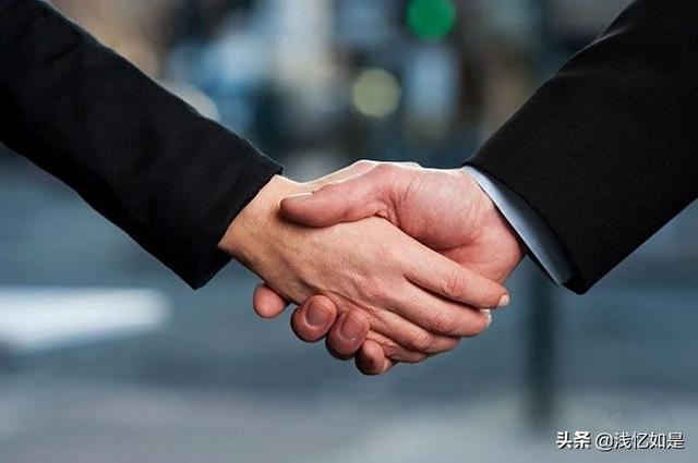 “把大多时间用来社交的人,没什么真本事”你认同这句话吗？为什么？