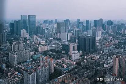 晚上去哪儿耍？成都公布了35个“夜成都”示范点位, 你怎么看？