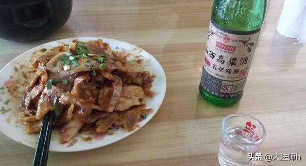 老公是煤矿下井工人,每天下班都要喝不少酒,我怕酒伤身,吵、劝又不听,该怎么办？