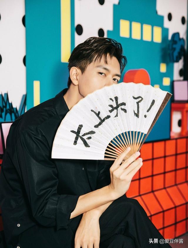 亲爱的热爱的剧照:《亲爱的，热爱的》播出后，李现是否被过度营销？