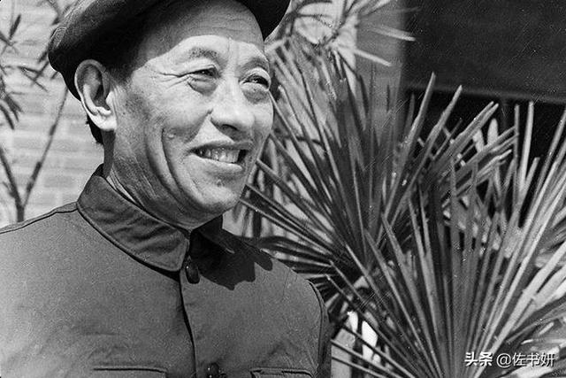 抒情诗人郭小川的诗歌有什么样的艺术特色？