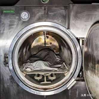 目睹殡仪馆之灵异事件2:火葬场在火化尸体的时候为什么不让家属靠近？