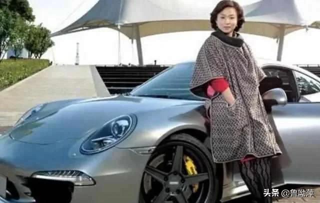 金星老师是男是女:为什么金星这么红？而且很多的节目都是他（她）主持的？
