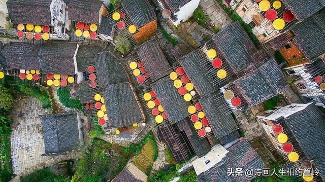江西历史文化:江西的地理环境、历史文化、风土人情方面有什么特色？