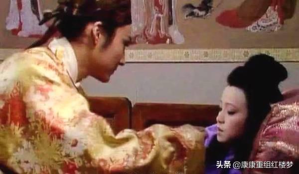 康熙来了高清版康熙宠物诊疗室:读红楼梦的人有谁知道：秦氏嘱咐好生看着猫狗打架的寓意？