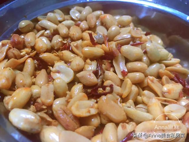 辣子鸡丁怎么制作,里面有什么配料？