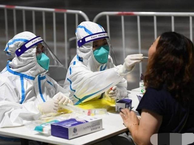 南京徐老太事件:南京老太隐瞒行程，导致扬州16个人感染，她将受到怎样的刑罚