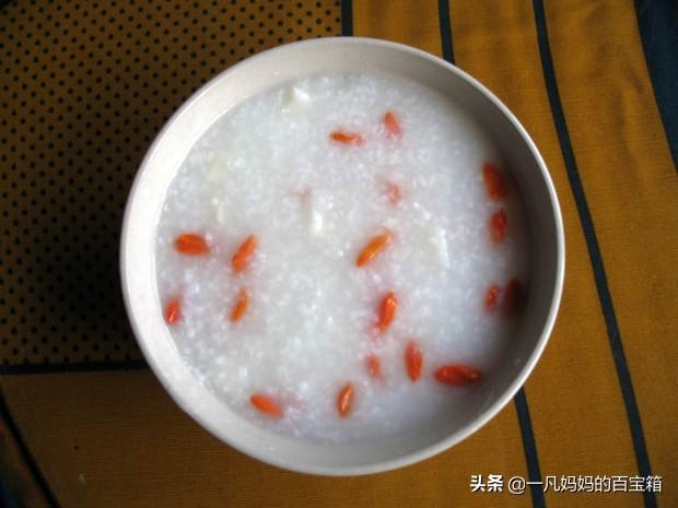 小宝宝食欲不振怎么办:小孩不吃饭，食欲不振怎么办？有什么好的辅食是孩子喜欢的呢？