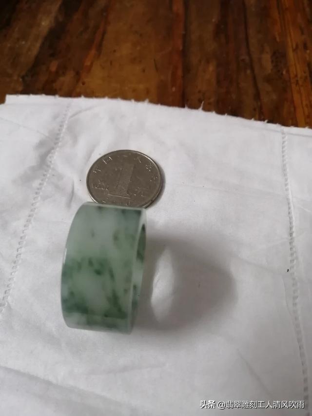 欧泊原石,这块从西藏带回来的石头有收藏价值吗？