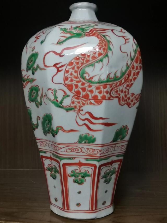 发几件价格几百万到几个亿的精品瓷器的图片，来对比交流下如何？