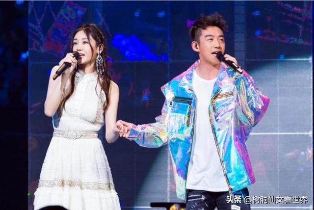 郑恺女友苗苗:郑恺苗苗突然官宣，难道婚姻真的是出场顺序比时间长短更重要？
