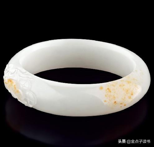 玉手镯怎么保养光泽度才好,翡翠或者玉手镯戴多久才有水润的感觉？