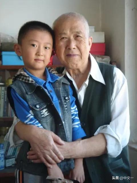 微信<a href=https://maguai.com/list/256-0-0.html target=_blank class=infotextkey>朋友圈</a>经典笑话:你见过哪些潜伏在<a href=https://maguai.com/list/256-0-0.html target=_blank class=infotextkey>朋友圈</a>的段子手？