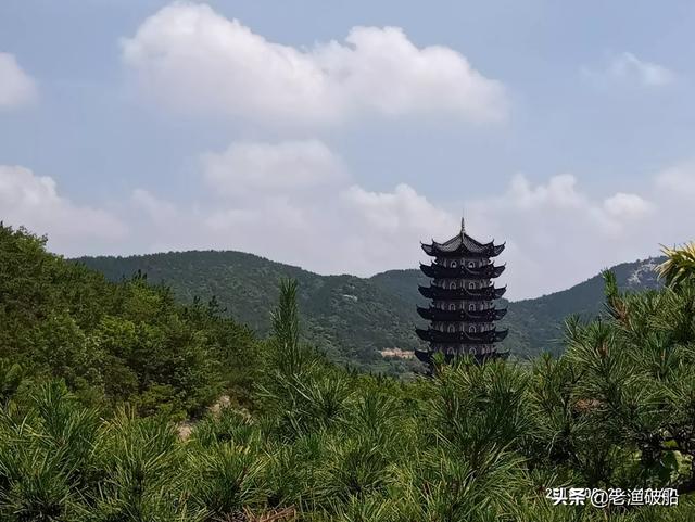 回到现代:在动画中，犬夜叉多次回到现代日本，难道街上没有摄像头吗？