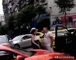 保时捷连撞2车致1死 司机家属发声，重庆