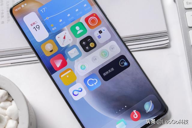 OPPO手机好还是vivo手机好？