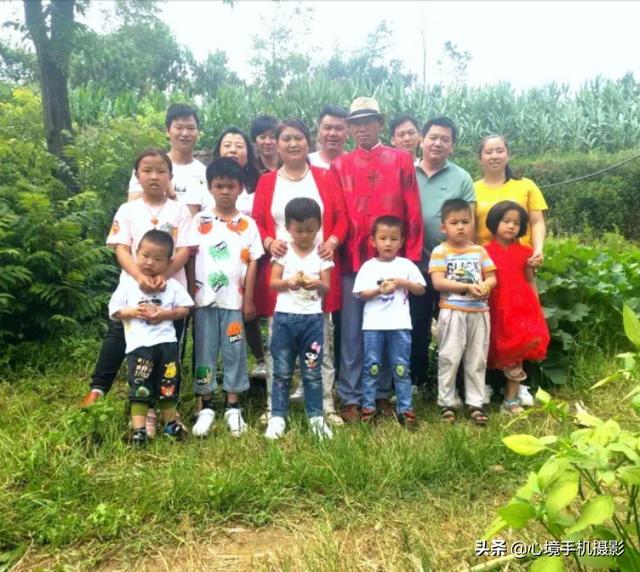 为何中华对红色有一种执念，为什么农村父母依然对多生孩子有执念