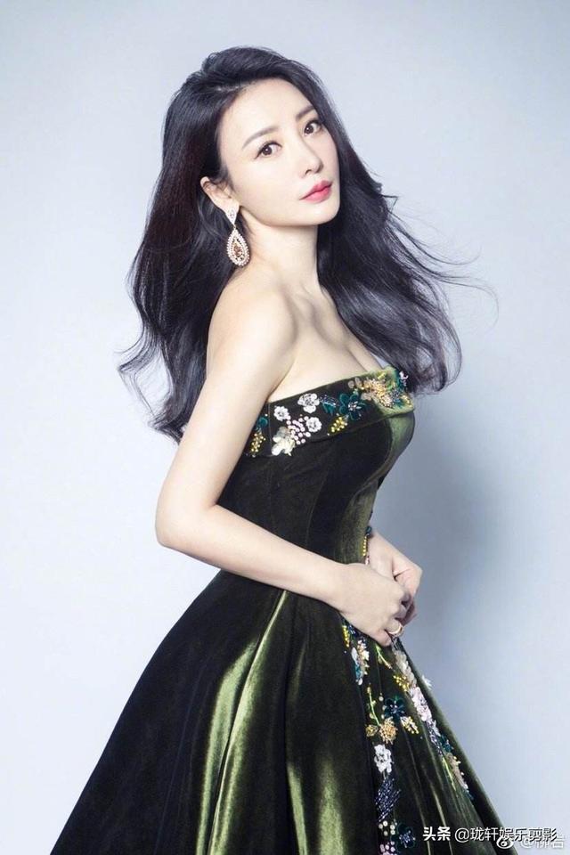 王李丹妮全淋浴照片:中国女明星里谁的身材特别好？