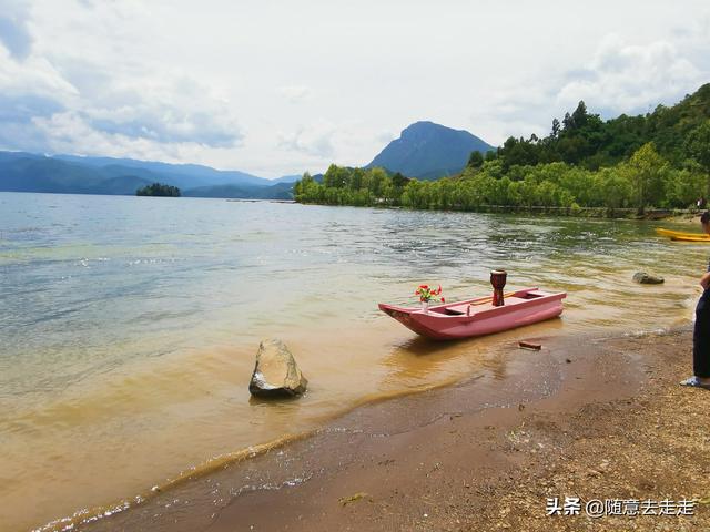 普者黑和泸沽湖哪一个更值得去呢