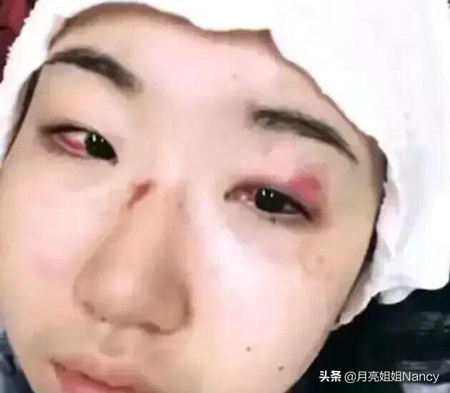 重庆女子投诉民警被铐走，你怎么看待华裔女生在加拿大遭警方暴力执法