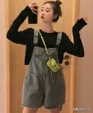 海青发型:中年女子穿什么裙子最好看