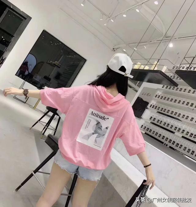 想在老家乡镇上做服装批发生意有什么好的建议