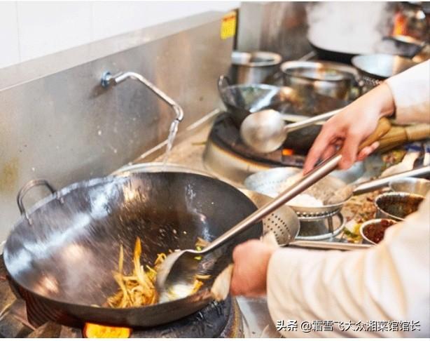 炒菜火候把控有多厉害，做美食最注重哪到环节，火候怎么控制