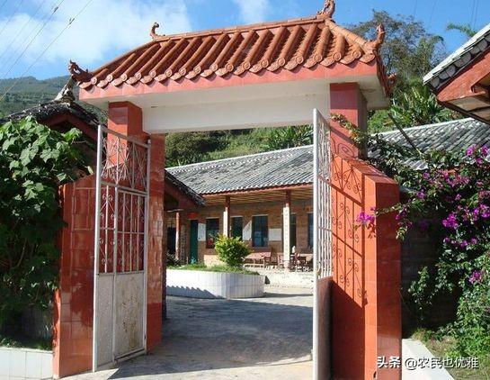 农村自建房前后留门好不好,农村自建房可以在山墙上建窗户吗？