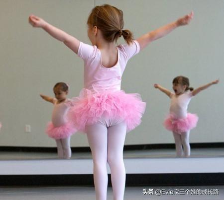 真的能让自己孩子学跳舞吗，孩子的舞蹈基本功不行，还要不要坚持学下去呢