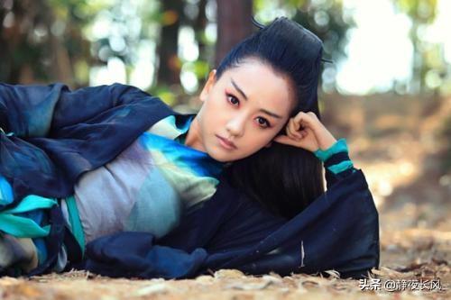 金毛狮王谢逊:成昆为什么没有迅速击败谢逊？