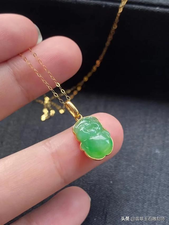 翡翠黑皮料是哪个场口,莫湾基铁锈皮一般出什么料子？