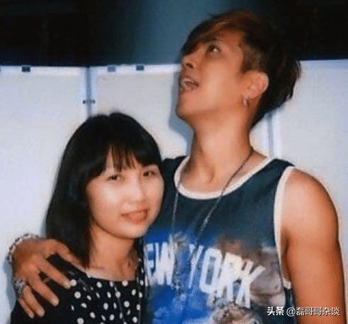 罗志祥化妆师是谁:“罗志祥和女化妆师”后续，往日合照被扒出，这是在开玩笑吗？