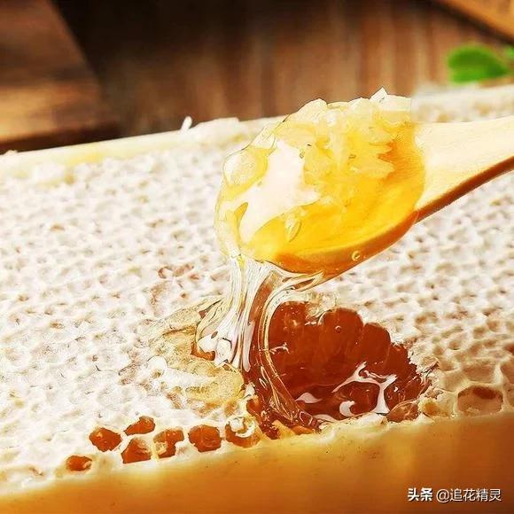 蜂蜜中的成分都是什么，超市里卖的蜂蜜真的都是蜜蜂酿的吗