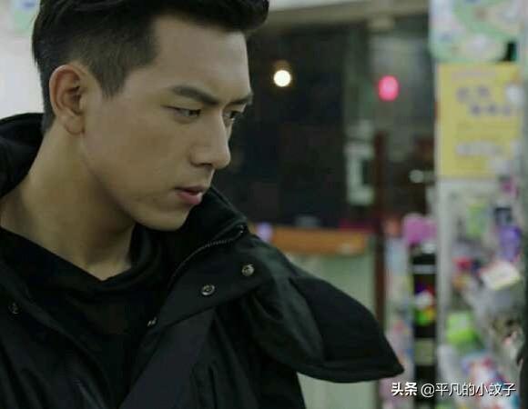 韩商言:如何评价李现在电视剧《亲爱的，热爱的》中饰演的韩商言