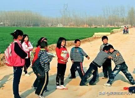 在农村，有三个儿子会感觉有压力吗？