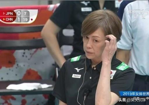 “微笑面对这场比赛”，中国女排3-0血洗日本队，喜获五连胜，对这场比赛有何评述？