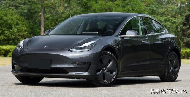 特斯拉SUV电动汽车报价，特斯拉将Model 3降至30万以下，新能源汽车的未来已来