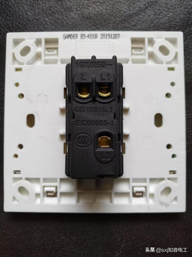 头条问答 - 开关上只有l l1 l2两根火线一根零线如何接线?(23个回答)