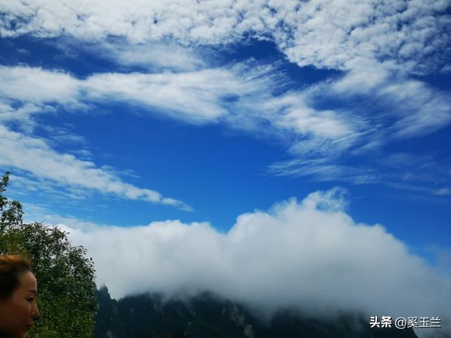 <a href=https://maguai.com/list/256-0-0.html target=_blank class=infotextkey>朋友圈</a>图片配图风景:您手机里平时拍的那些祖国美丽的天空照，能否和我们一起分享？