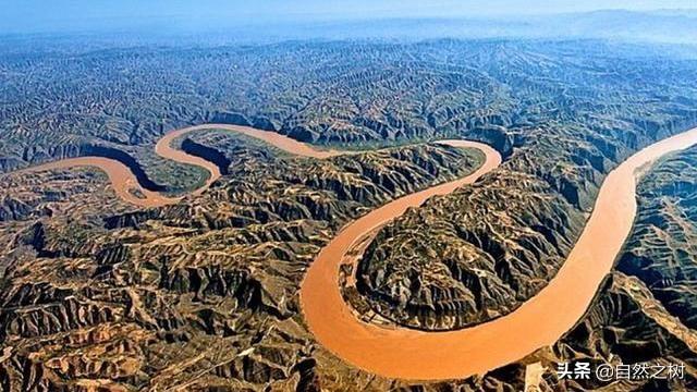 头条问答 - 如果把黄河流经黄土高原的河道改成水泥渠河道,下游不就没
