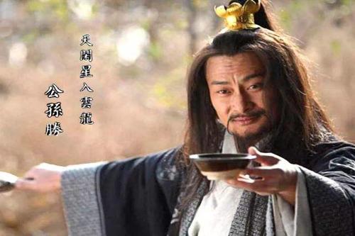 向云龙:宋江上梁山后，人称“入云龙”的公孙胜为何以回家探母为由离开？