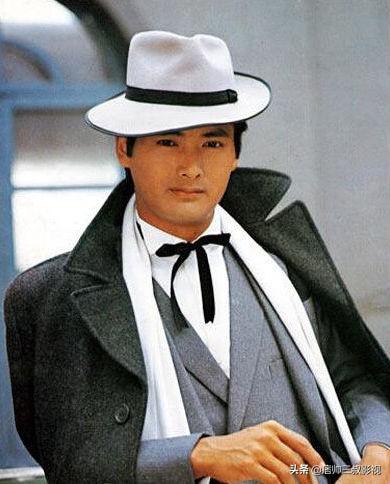 为什么周润发，林青霞可以优雅的老去，现在很多明星却不断的整容