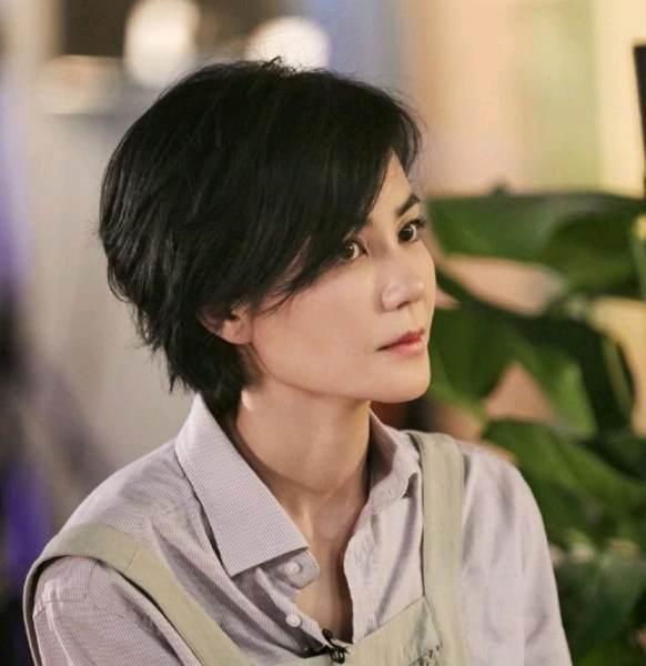 王菲李亚鹏结婚:王菲和谢霆锋在一起了，李亚鹏和许晴会有可能吗